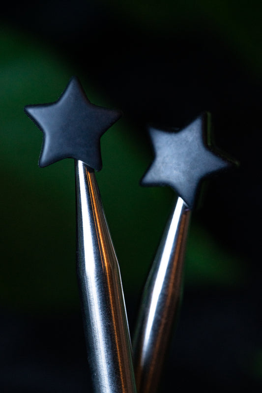 Small Black Star Needle Tip Protectors