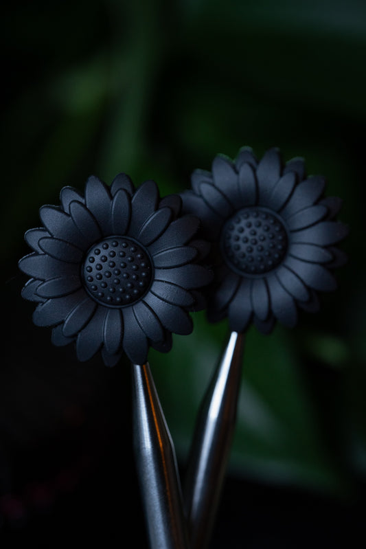 Black Sunflower Needle Tip Protectors