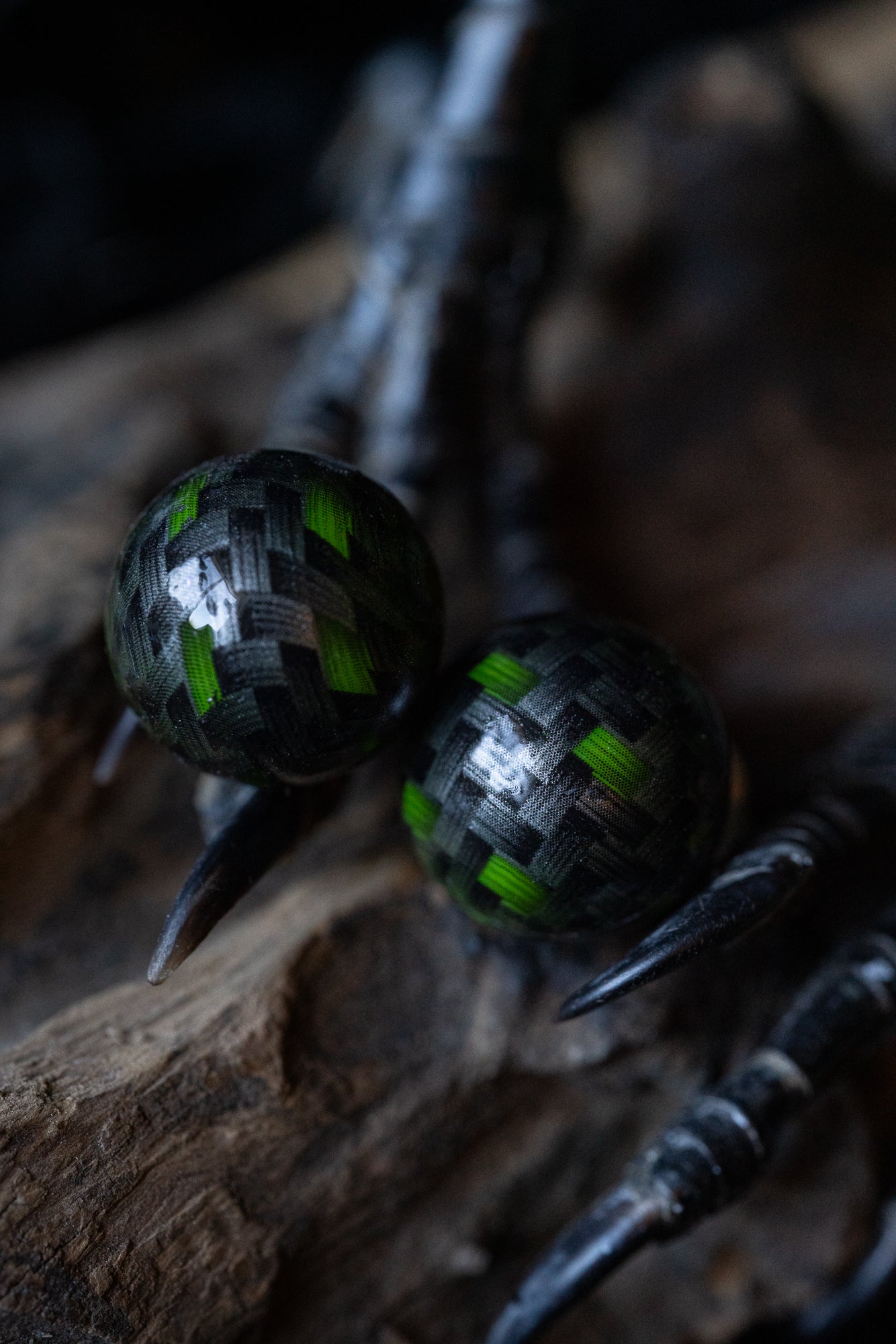 Round Carbon Fiber Look Needle Tip Protectors