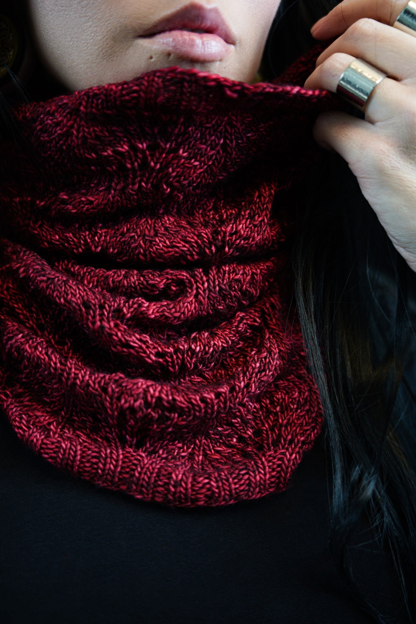 Serana Cowl (Digital Knitting Pattern)