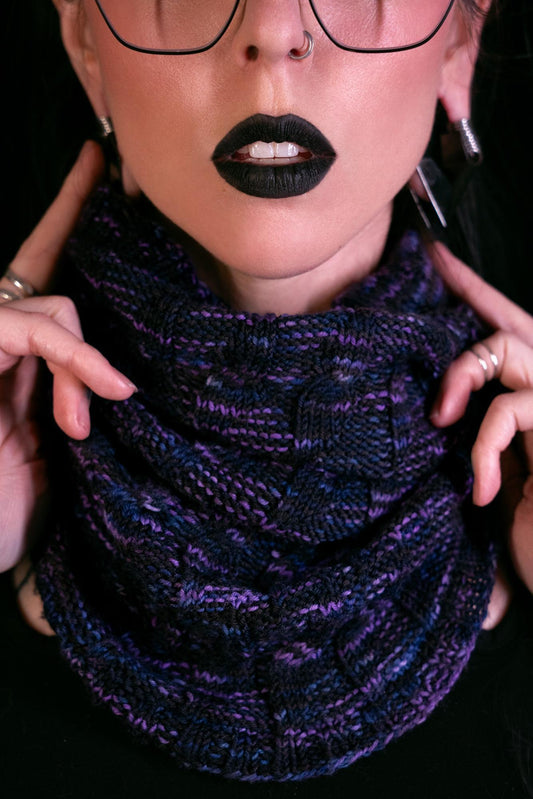 Nine Crows Cowl (Digital Knitting Pattern)