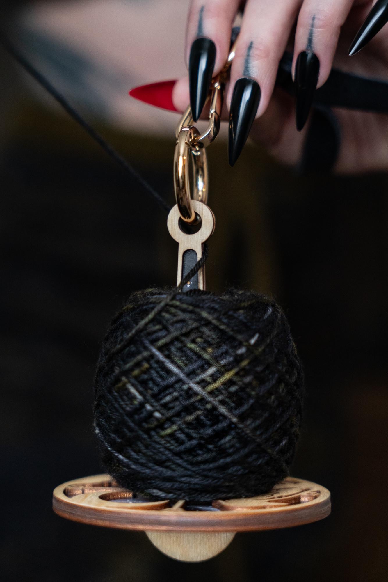 Crow & Crescent Yarn (LemonwoodFiberTools Brand) Mini-Minder