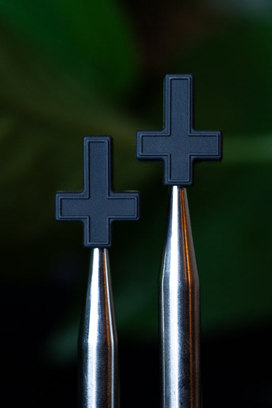 Inverted Cross Needle Tip Protectors