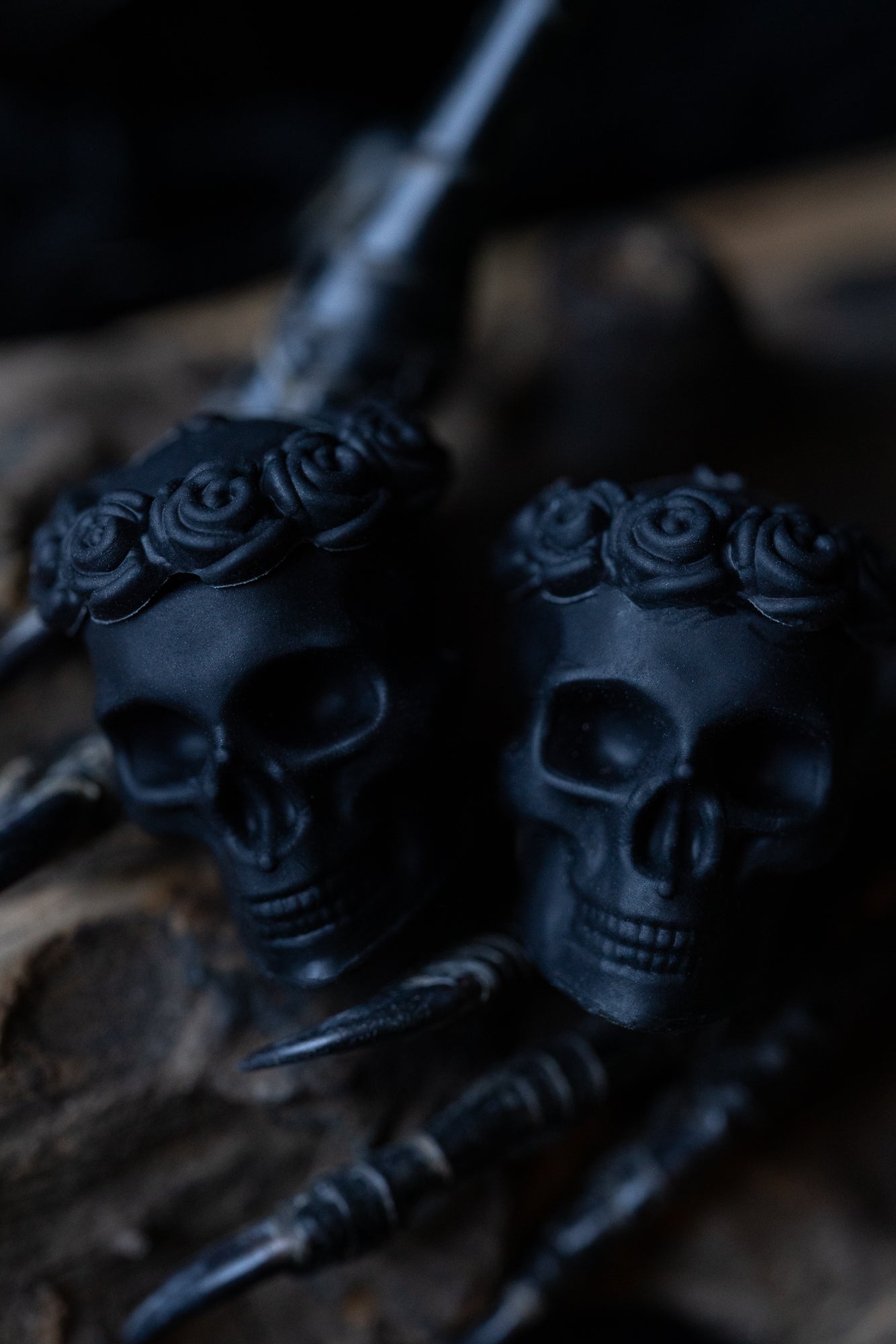 3D Crown Skull Needle Tip Protectors