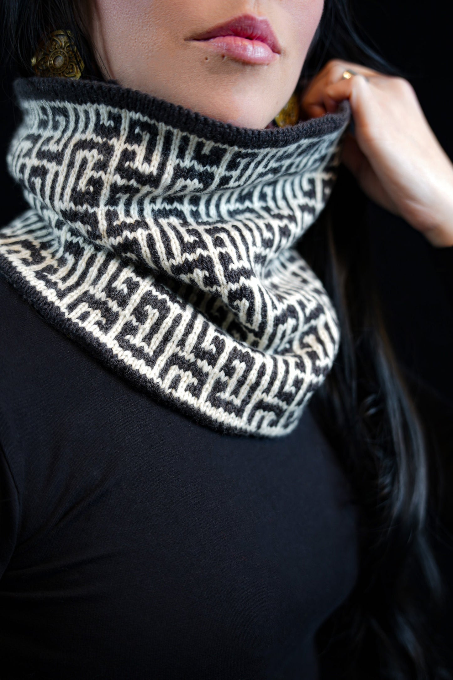 Bey Cowl (Digital Knitting Pattern)