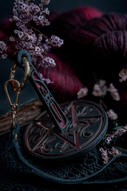 Pentacle Mini Minder | Crow & Crescent Yarn (LemonwoodFiberTools Brand) Mini-Minder