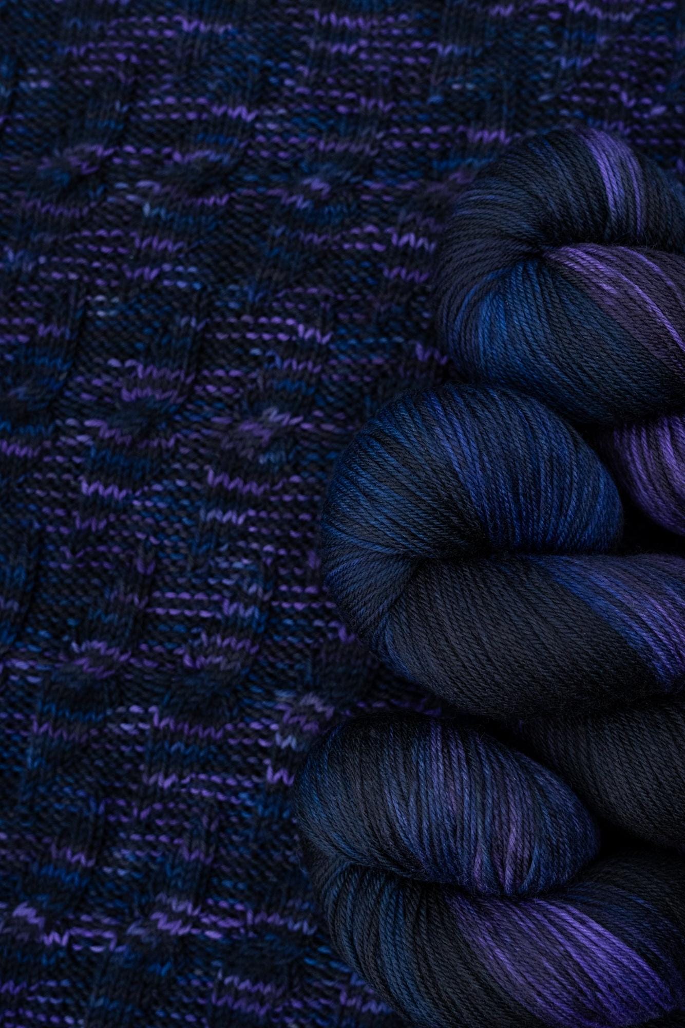Nine Crows Cowl (Digital Knitting Pattern)